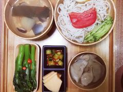 -一两饭川味素食餐厅