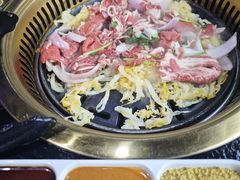 -牛鲜盛齐齐哈尔烤肉(曹路店)