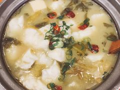 -周鱼小馆石锅酸菜鱼(活力汇店)