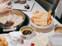 -三人行骨头王火锅(长寿店)