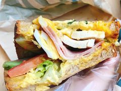 培根鸡肉俱乐部大嘴三明治-星巴克(重庆上海城店)