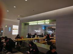 -喜茶(杭州滨江宝龙店)