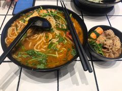 -肥汁米蘭香港米线(长宁来福士店)