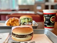 -FATBURGER 特富客汉堡(外交公寓店)