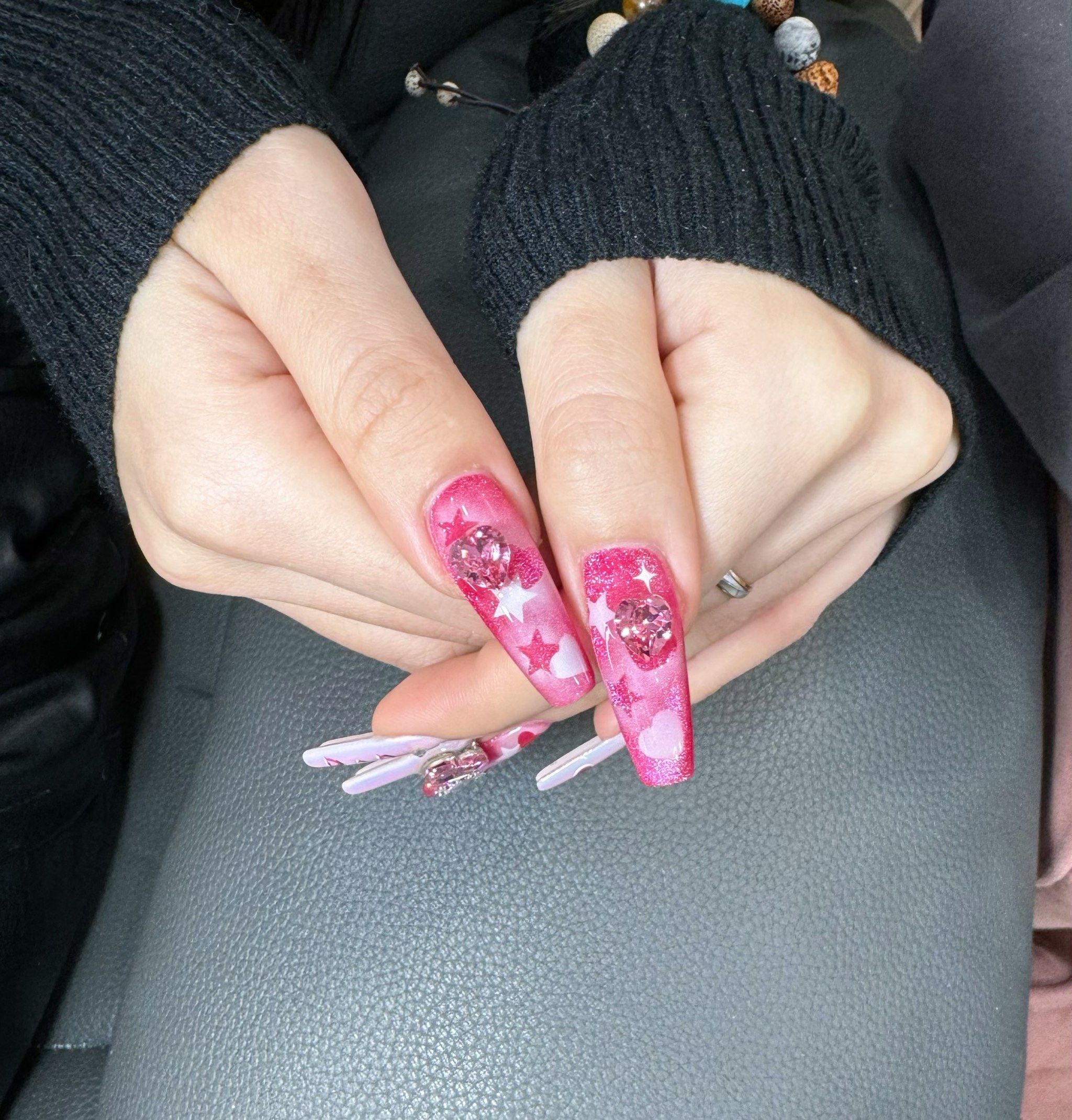 芭比甜酷风美甲