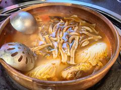 -阿山卓·野生菌火锅·纳西火塘烤肉