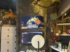 -暴风岛沉浸式体验馆(百联世纪店)