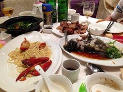 -鸿星海鲜酒家(格兰中心店)