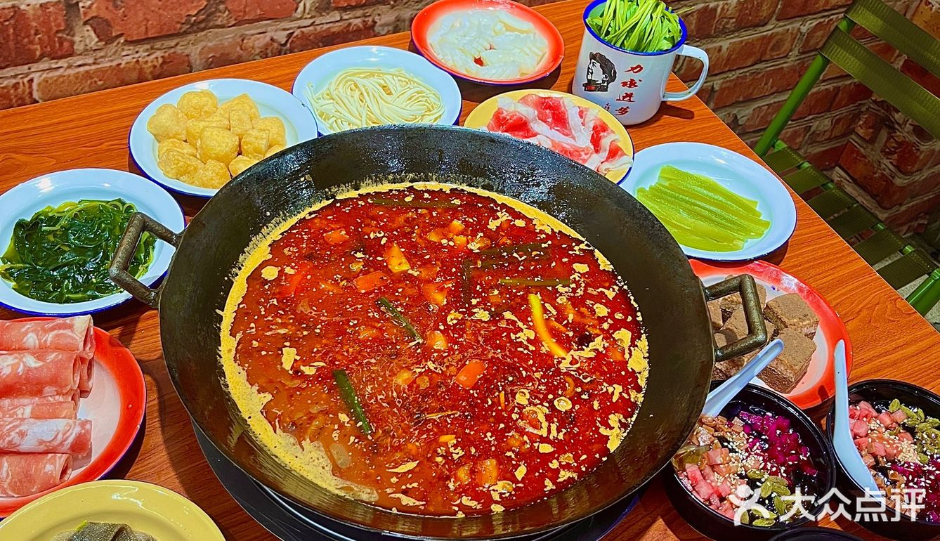 漳州探店｜火爆贵州的地摊火锅漳州也有啦