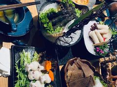 -湊湊火锅·茶憩(上海合生汇店)