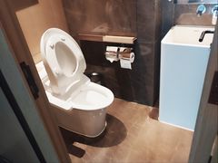 -深圳国际会展中心希尔顿酒店(前海华发冰雪世界店)