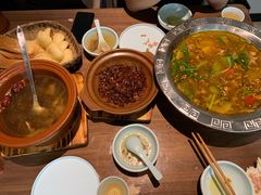 锅边馍馍-有红鸡毛店·川菜(建设路店)