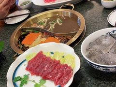 -小天鹅火锅·一线江景洪鼎旗舰店(洪崖洞店)