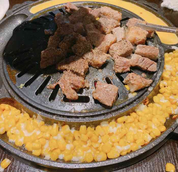 火焰山·东北炭火烤肉(东西湖店)