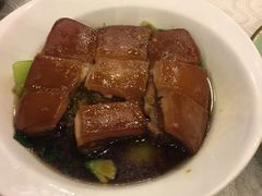 一品五方肉-鄱阳湖·江西小炒·瓦罐煨汤(五道口店)