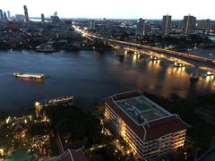 -阿瓦尼河滨曼谷酒店