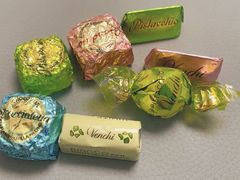 -VENCHI 闻绮(北京国贸商城店)