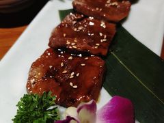 厚切牛舌-魔丼屋(日月光店)