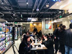 大堂-盒马鲜生(189购物中心店)