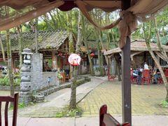 -土砂锅生态山庄·非遗砂锅雅鱼