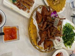 -津津菜馆(绝没分店)