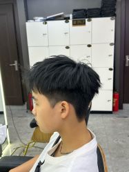 -藤野造型烫发染发