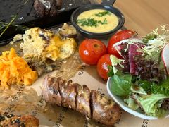 -Mark&Mars Restaurant