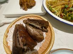 黄泥烧鸽子-燕郊烧鸽子(酷车小镇店)