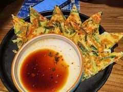 海鲜葱饼-明洞阿姨·韩式酱蟹烤肉·创意料理(三元桥店)