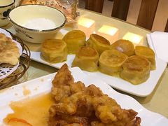 -鹤乡东北菜(崮山路店)