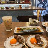 99%的人猜不到这碗奶油下面有什么