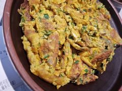 土韭菜炒土鸡蛋-寨子里的钵钵菜·湘西山里菜(魅力湘西店)