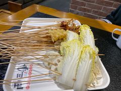 -两三事小郡肝串串香火锅(桂庙店)