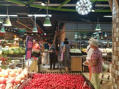 -世纪家家福生活广场(和义店)