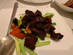 黑金雪花牛肉粒-上海和平饭店龙凤厅 Dragon Phoenix