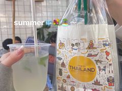 招牌椰子沙冰-春莱·老挝咖啡·泰式奶茶(钟楼店)