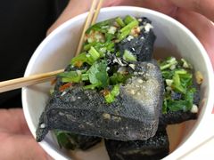 -黑色经典·长沙臭豆腐(粤华路店)