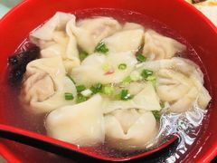 纯鲜肉大馄饨-食惠里小笼包面馆(越秀店)