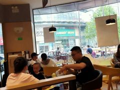 大堂-德克士(崂山百货店)