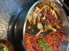 -鹿鸣山草本茶香火锅(园西路店)