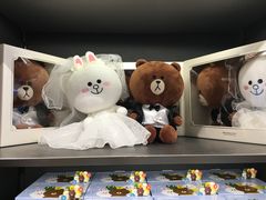 -LINE FRIENDS Garosu-gil Flagship Store