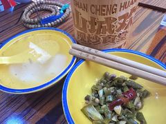 -山城欢现炒食堂(上海城店)