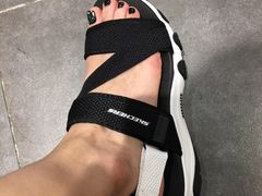 -SKECHERS 斯凯奇(上海国际时尚中心店)
