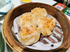 喜势首创蟹黄鲜虾烧卖-喜势点·糖沙翁手工茶点·本地人茶居(永庆坊店)