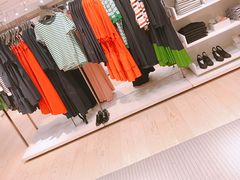 -COS(月星环球港店)