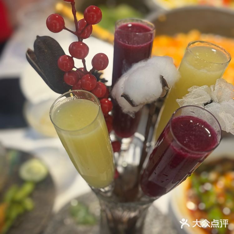 😻被这家猫咪主题餐厅辣哭,但我还想再来!