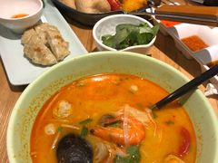 越式酸辣海鲜汤-米纸越南小馆(金鹰世界店)