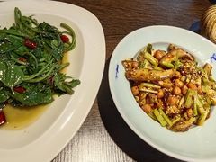-锦庐道地川菜(来福士店)