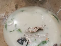-鲜呦蒸汽石锅鱼(北辰路店)