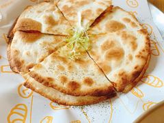 嗦嗦辣牛肉芝士脆薄饼-SorSod 咖啡&食堂